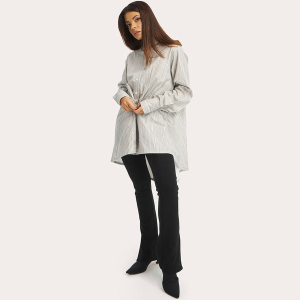 <span class="grassetto"> MAXI CAMICIA </span>Over Optical Grigia